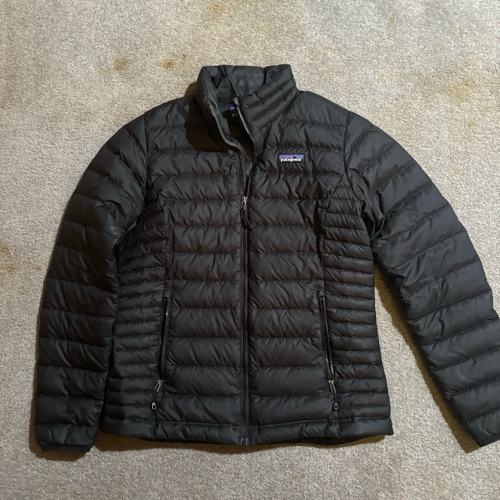 Patagonia women’s down sweater size small black